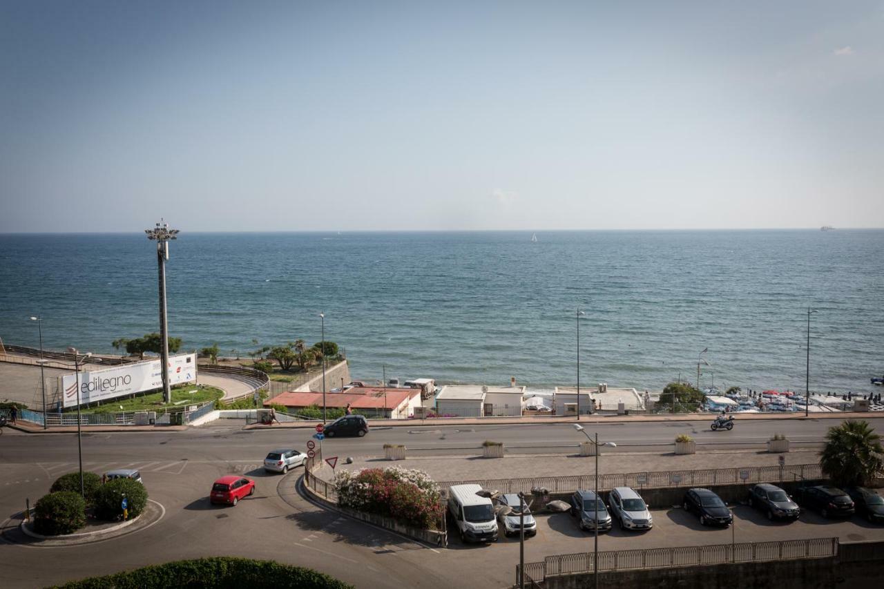 Salsedine Sea View Bed & Breakfast Salerno Bagian luar foto